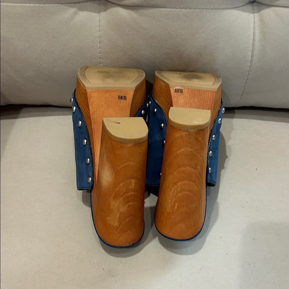 BCBGeneration Navy Leather Mules with Wooden Heel - Picture 9 of 10